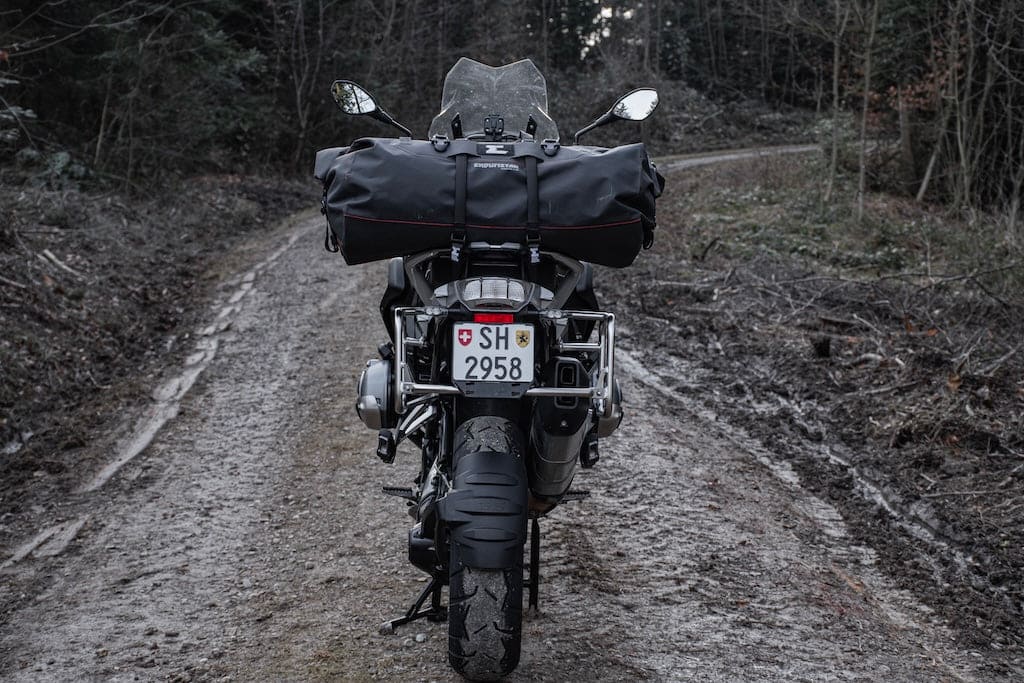 Roll bag Tornado 3.80 Enduristan - detaliu închidere roll-top